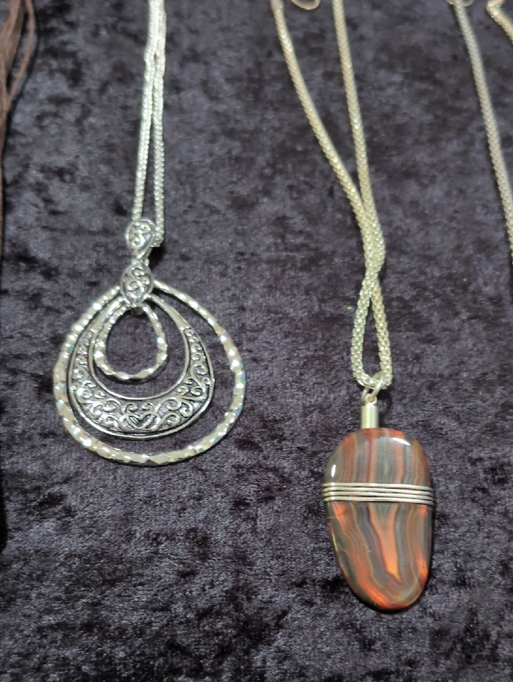 Misc. Lot of 6 Women's Pendant Necklaces New and Used - Picture 3 of 8